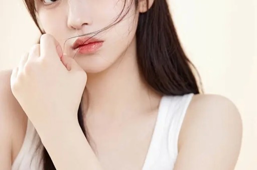 私生女风波还没结束黄一鸣又爆王思聪现女友大瓜：她骗了所有人